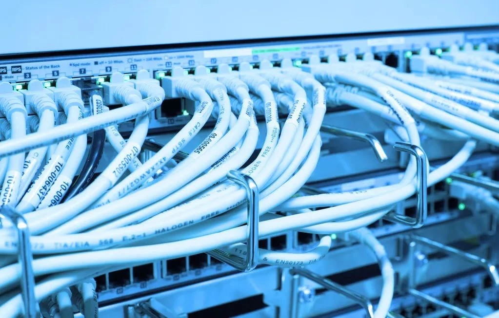 Ethernet vs. Wi-Fi: Hangisi Daha İyi?